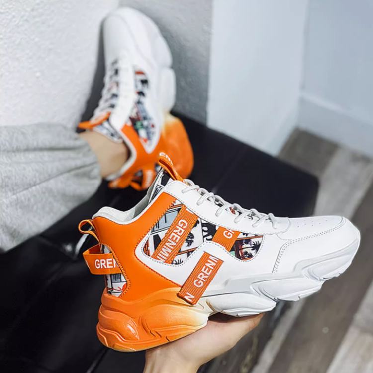 エスティグマ・コアスニーカー