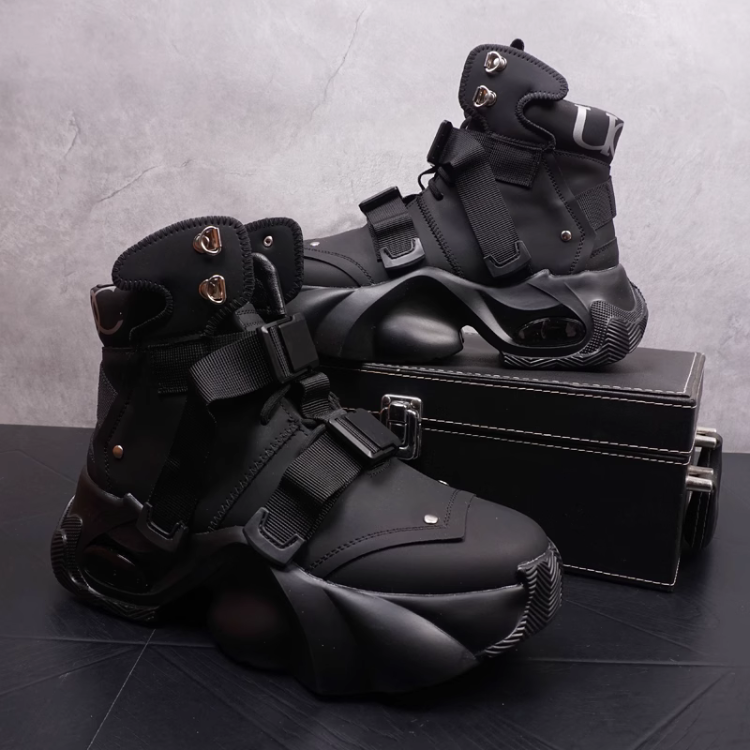 サイバーエーテルスニーカー