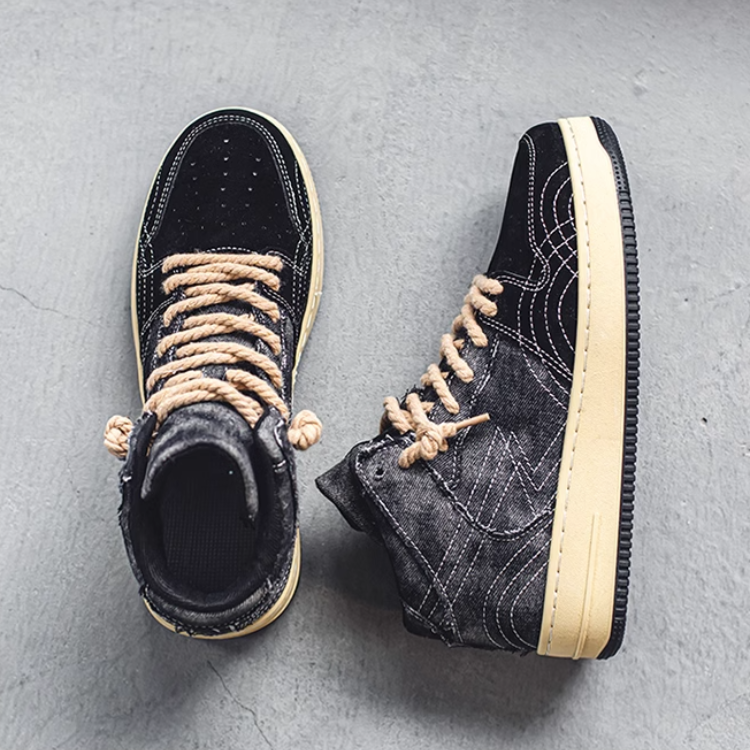 エンペラー・サイバースニーカー