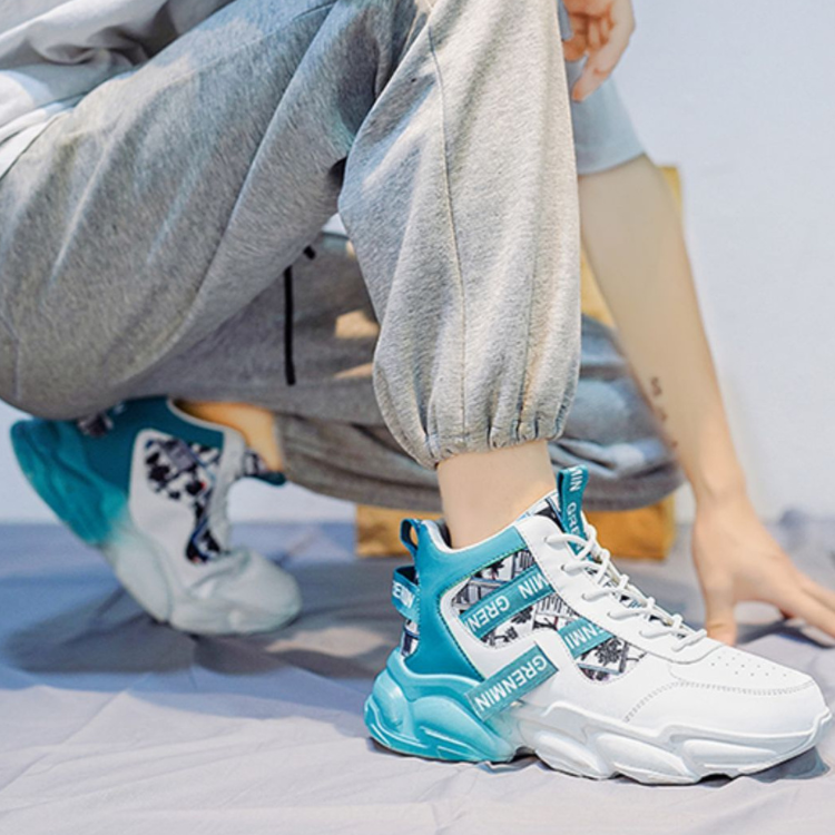 エスティグマ・コアスニーカー