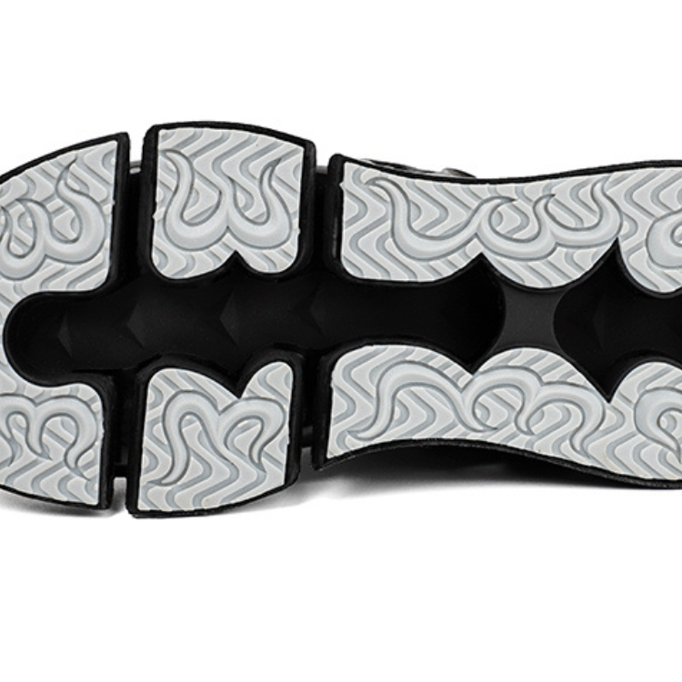 サイバームーンストーンスニーカー