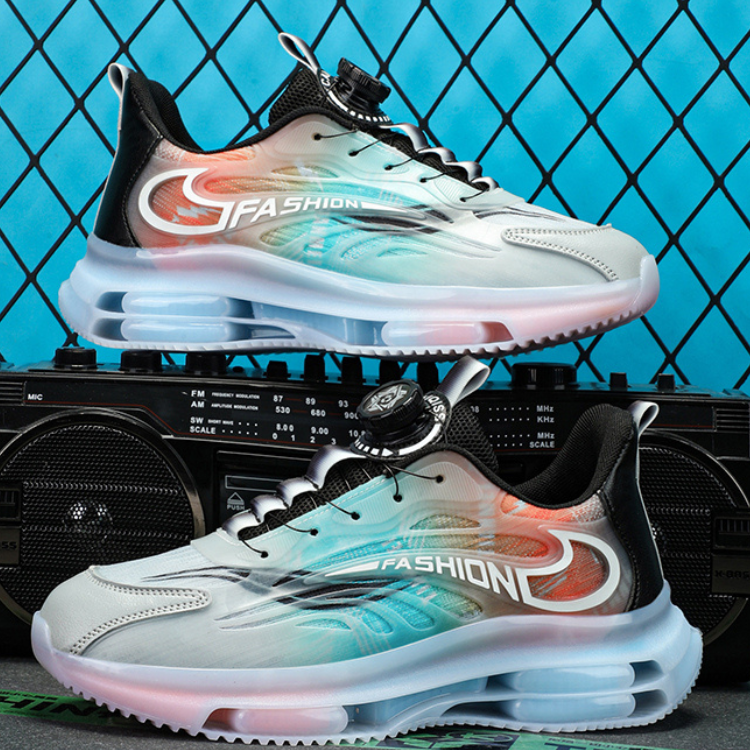 アニメアンビカスニーカー