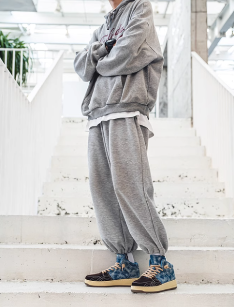 エンペラー・サイバースニーカー