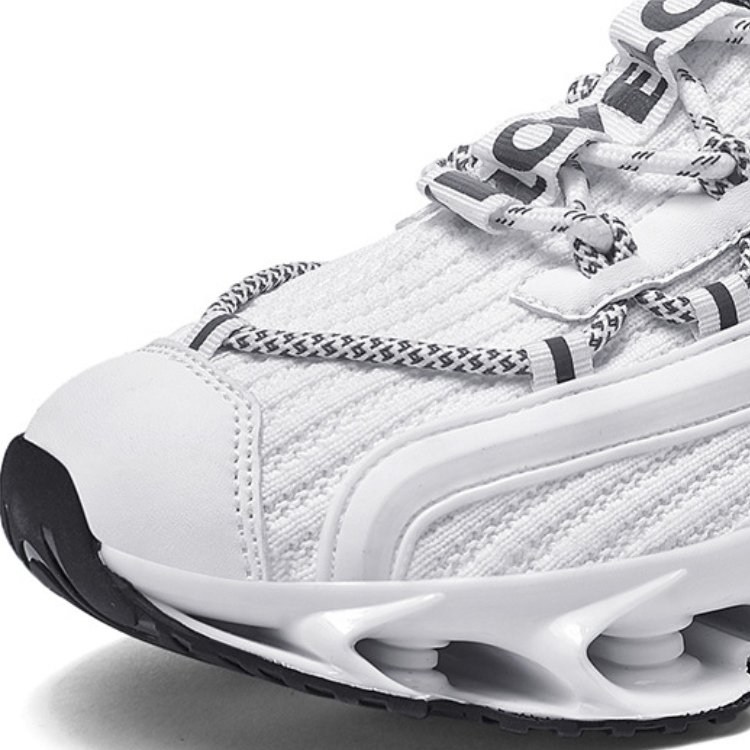 サイバーシヴァスニーカー