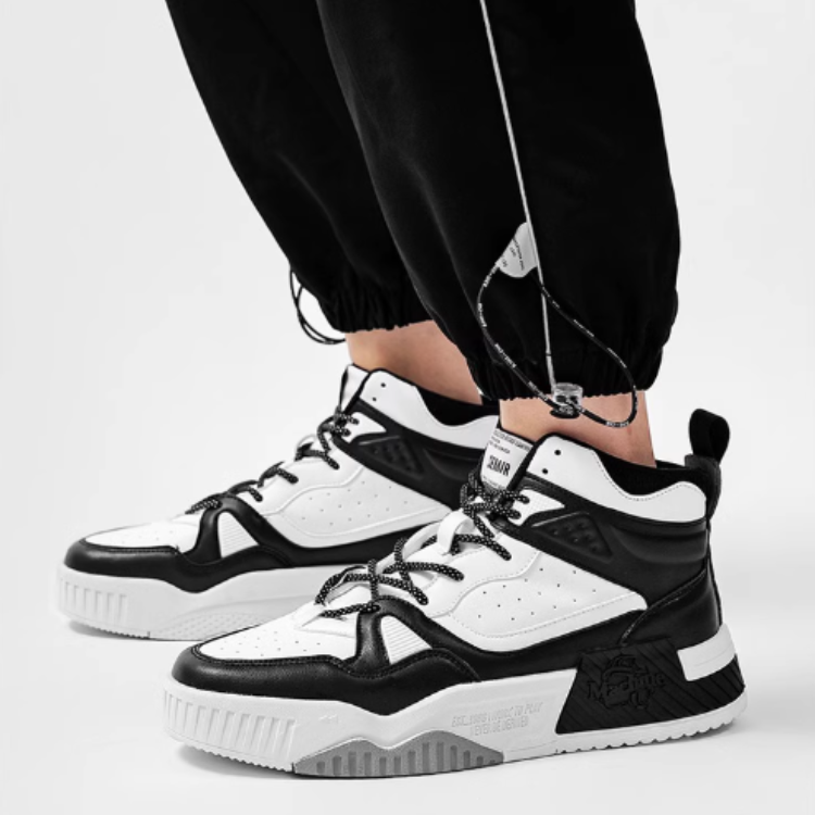 サイバーデメテールシューズ