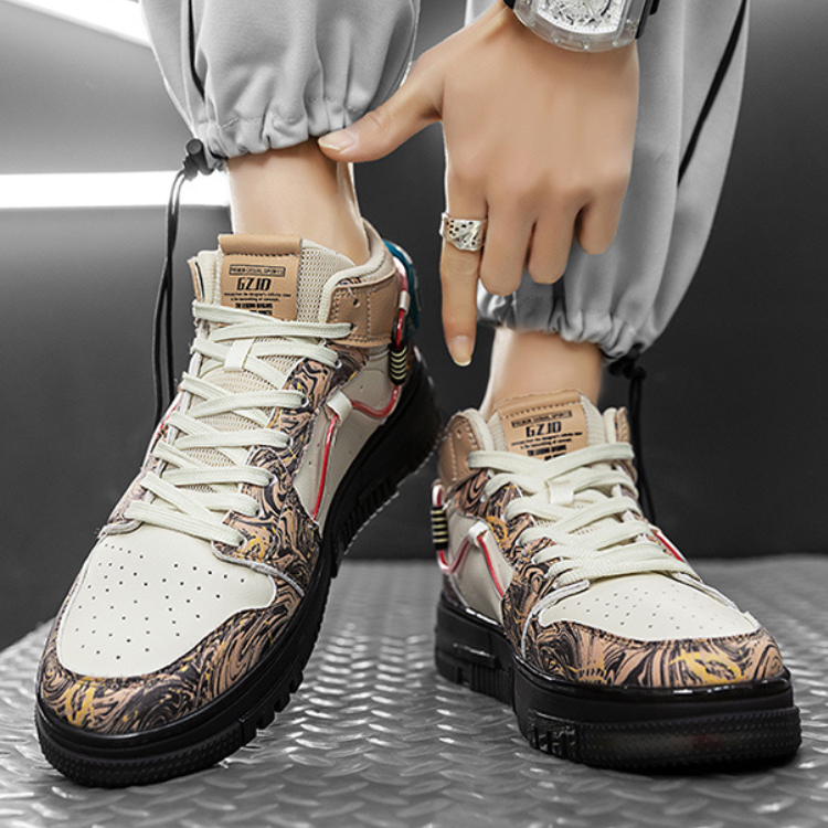 トウキョウブラックオーディンスニーカー