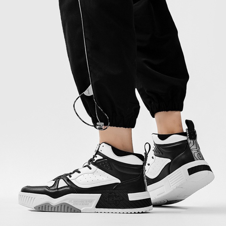 サイバーデメテールシューズ