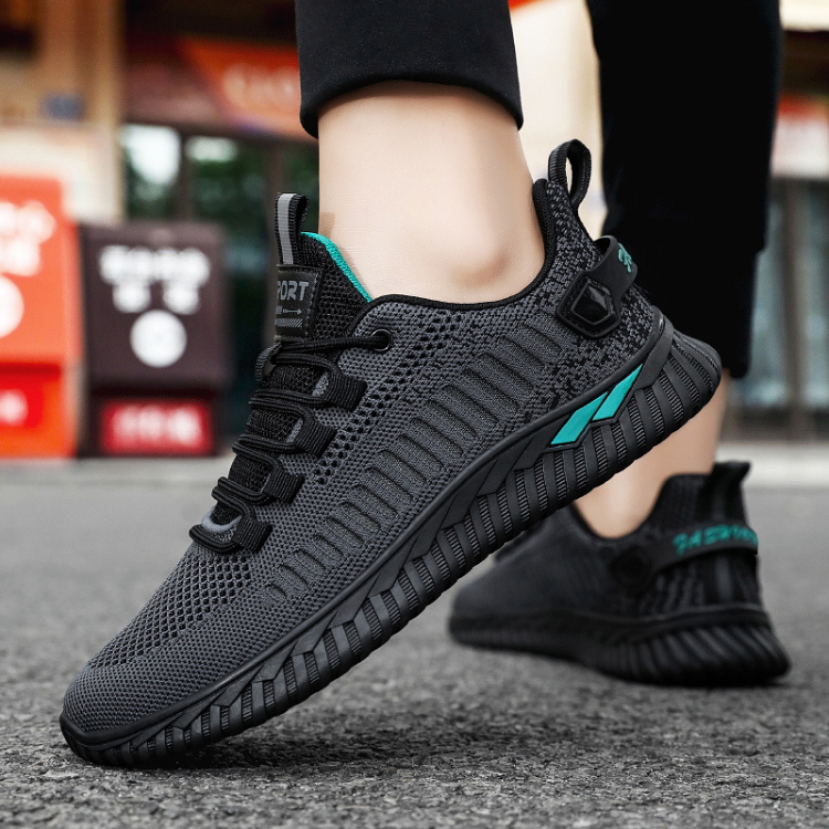 サイバーダークサイレントスニーカー