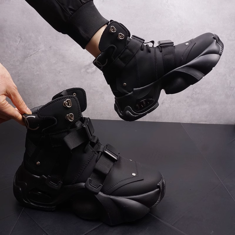 サイバーエーテルスニーカー