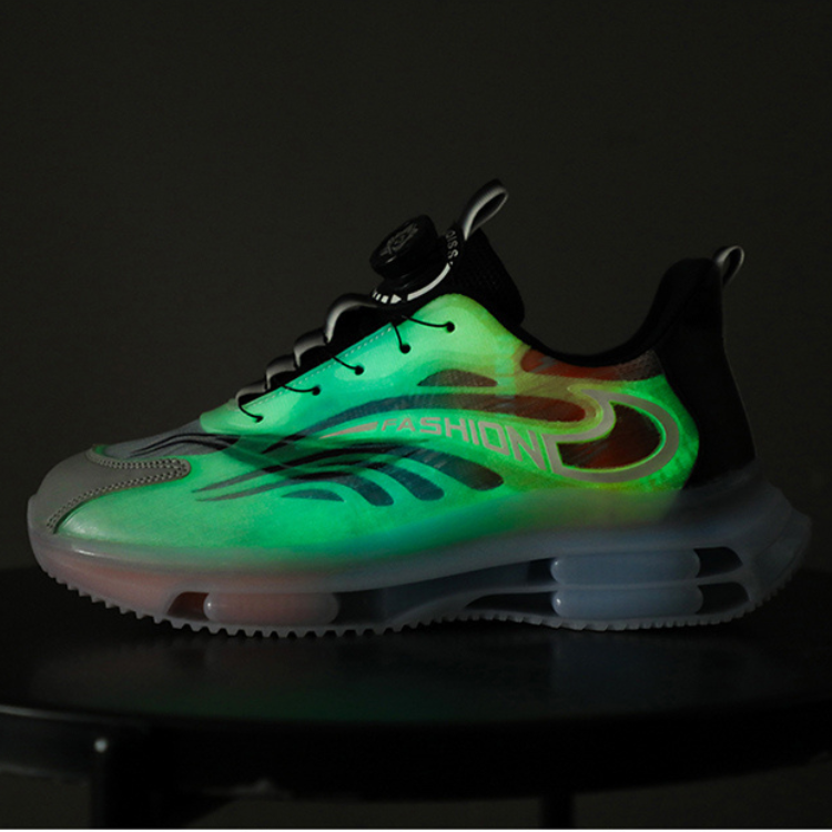 アニメアンビカスニーカー