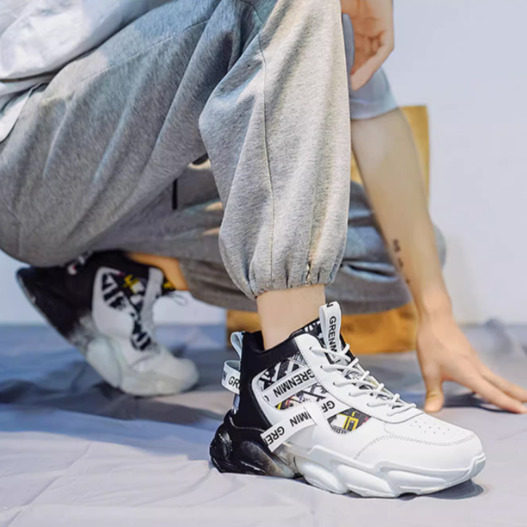 エスティグマ・コアスニーカー