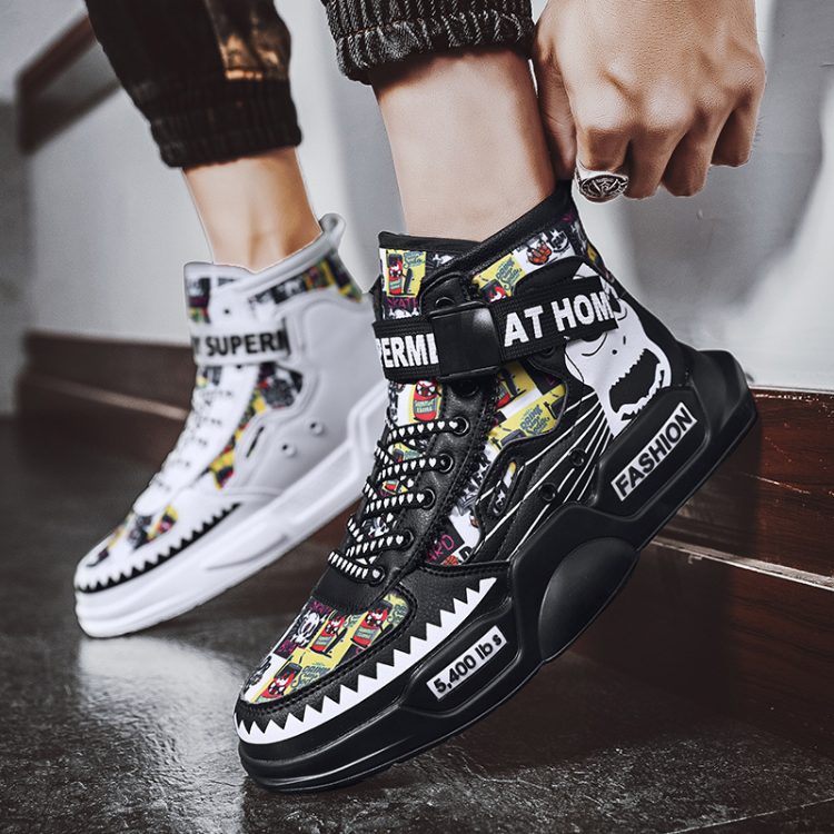 グリッチアテナスニーカー