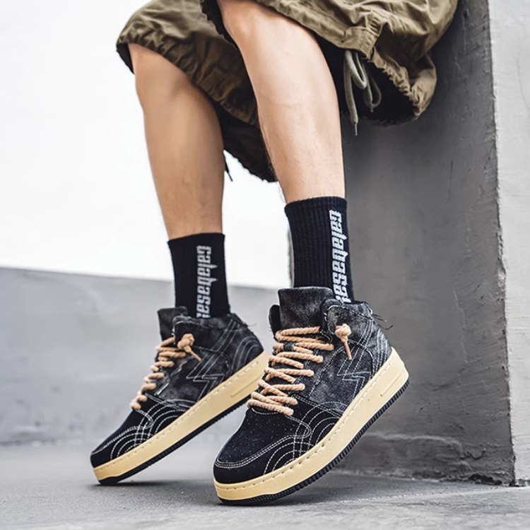 エンペラー・サイバースニーカー