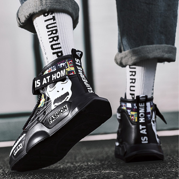 グリッチアテナスニーカー